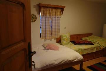 Фото номера Трехместный номер Гостевой дом Chiflik Elena Guest House г. Kyulevcha 6